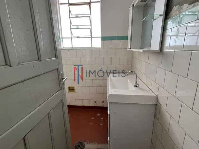 Sobrado com 300m² 4 quartos e 2 banheiros, à venda, no bairro Centro em Atibaia
