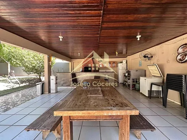 Sobrado com 704m² 4 quartos e 5 banheiros, à venda, no bairro Dom Aquino em Cuiabá