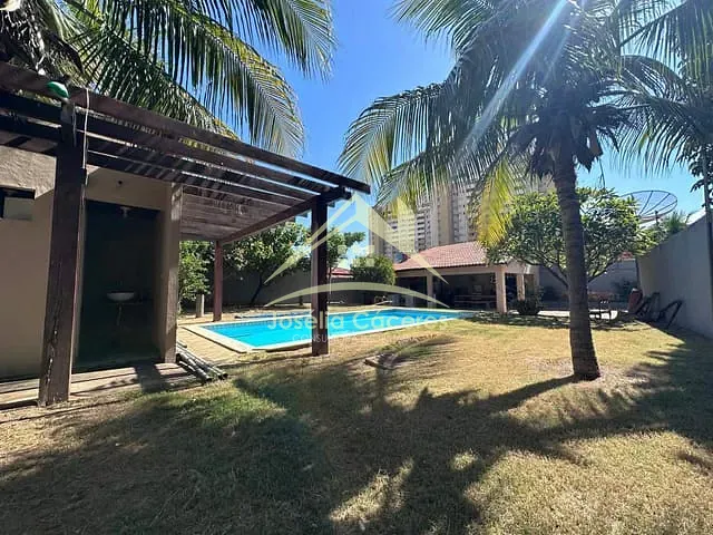 Sobrado com 704m² 4 quartos e 5 banheiros, à venda, no bairro Dom Aquino em Cuiabá