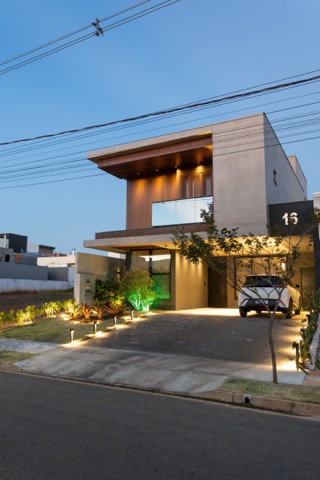 Sobrado com 450m² 3 quartos e 5 banheiros, à venda, no bairro Condomínio Florais Cuiabá Residencial em Cuiabá