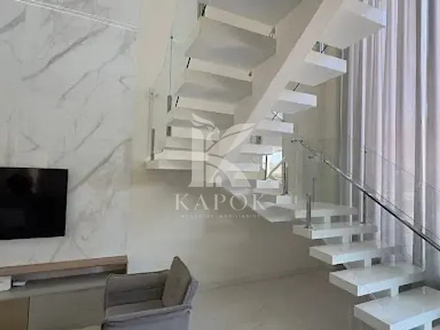 Sobrado 3 quartos e 3 banheiros, à venda, no bairro Residencial Real Parque Sumaré em Sumaré