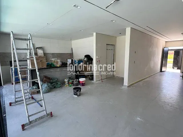 Casa com 257m² 3 quartos e 5 banheiros, à venda, no bairro Parque Tauá em Londrina