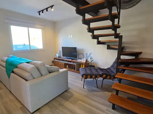 Sobrado com 121m² 3 quartos e 3 banheiros, à venda, no bairro Vila Capuava em Valinhos