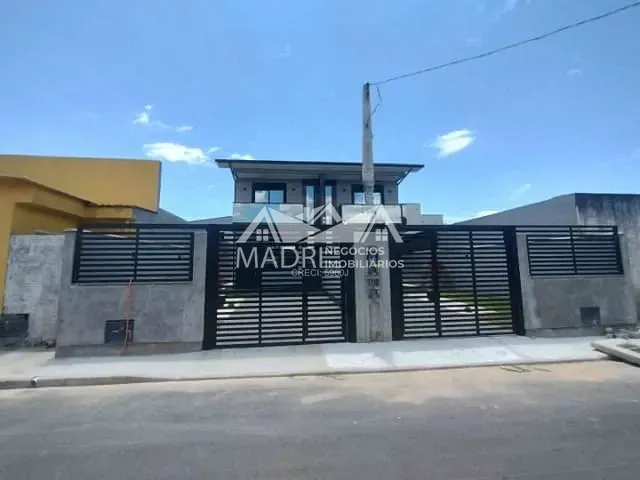 Sobrado com 150m² 2 quartos e 3 banheiros, à venda, no bairro Ponte do Imaruim em Palhoça