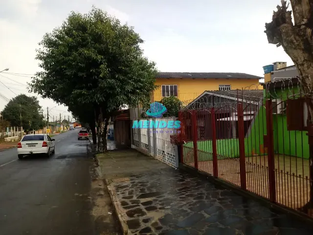 Sobrado com 300m² 6 quartos e 3 banheiros, à venda, no bairro Monte Belo em Gravataí