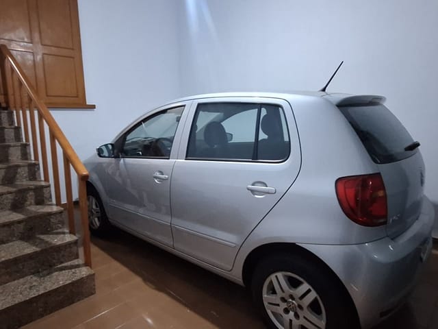 Sobrado com 140m² 5 quartos e 3 banheiros, para alugar, no bairro Centro em Cambé