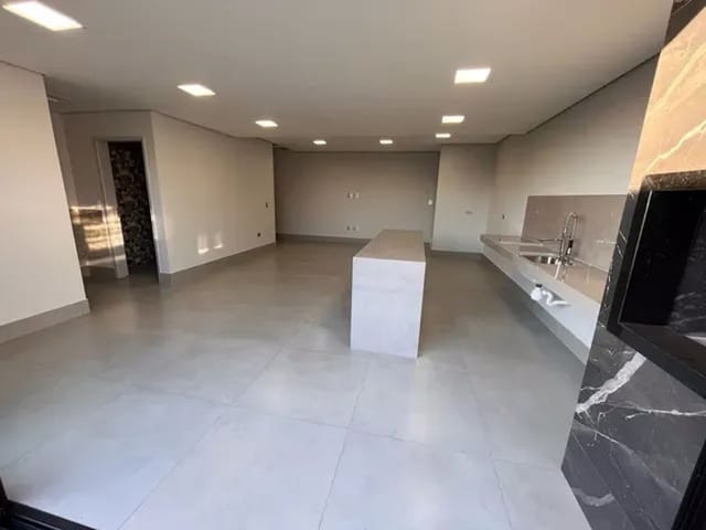 Foto do Sobrado - Sobrado com 3 dormitórios à venda por R$ 1.290.000,00 - Parque Taua Araçari - Londrina/PR | Imobiliária Natal LTDA