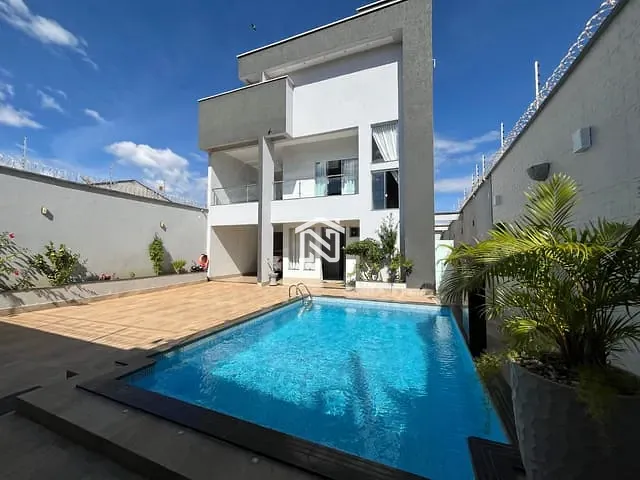 Sobrado com 312m², à venda, no bairro Nova Fronteira em Paraíso do Tocantins
