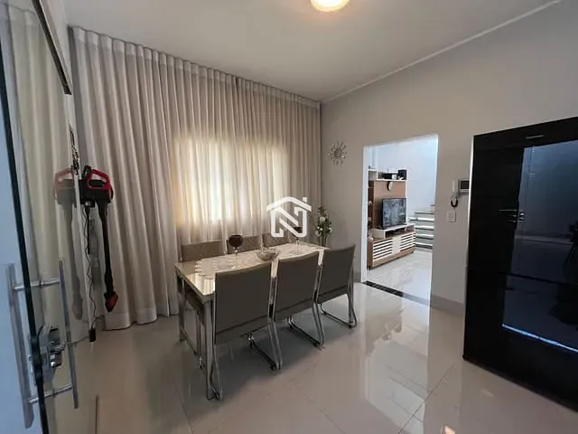 Sobrado com 312m², à venda, no bairro Nova Fronteira em Paraíso do Tocantins