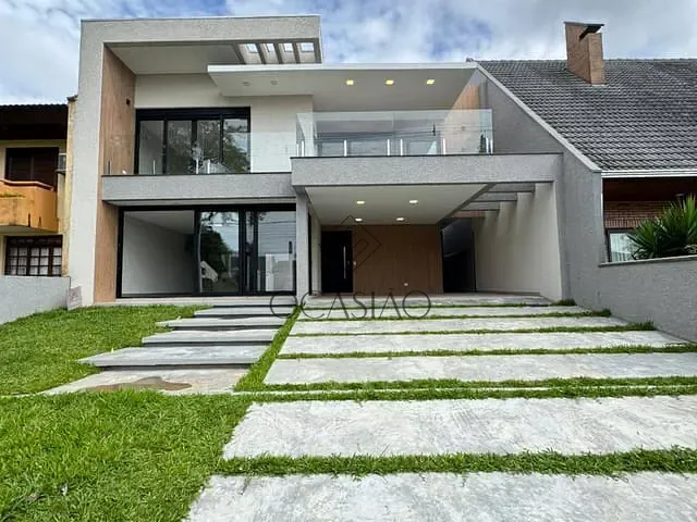Sobrado com 360m² 4 quartos e 4 banheiros, à venda, no bairro Atami Norte em Pontal do Paraná
