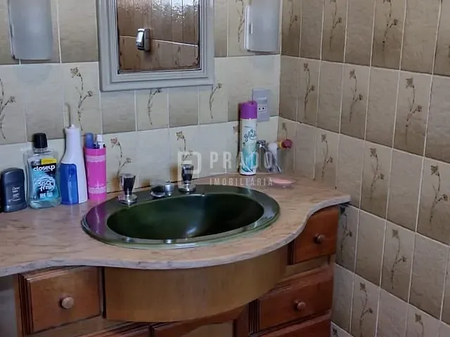 Sobrado com 450m² 3 quartos e 3 banheiros, à venda, no bairro Areal em Pelotas