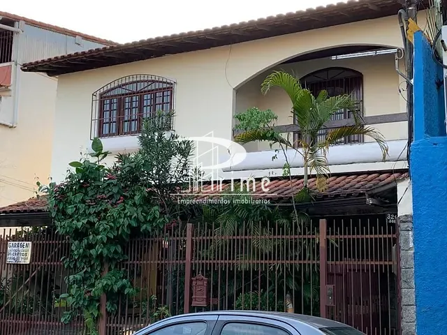Sobrado com 401m² 2 quartos e 1 banheiro, à venda, no bairro Centro em São Gonçalo
