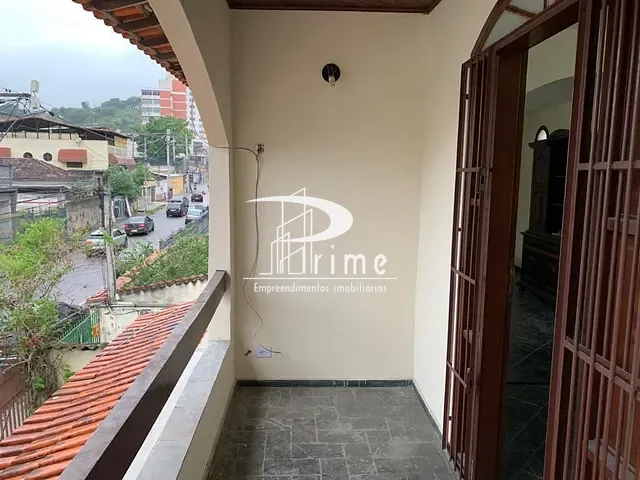 Sobrado com 401m² 2 quartos e 1 banheiro, à venda, no bairro Centro em São Gonçalo