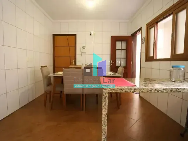 Sobrado 4 quartos e 3 banheiros, à venda, no bairro Jaguaribe em Osasco