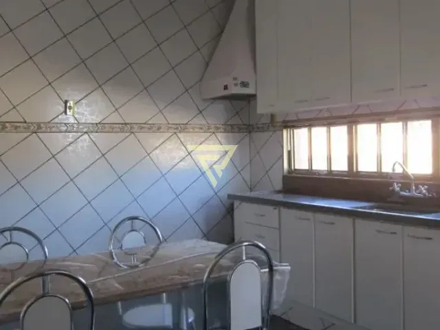Sobrado com 235m² 3 quartos e 2 banheiros, para alugar, no bairro Parque das Andorinhas em Ribeirão Preto