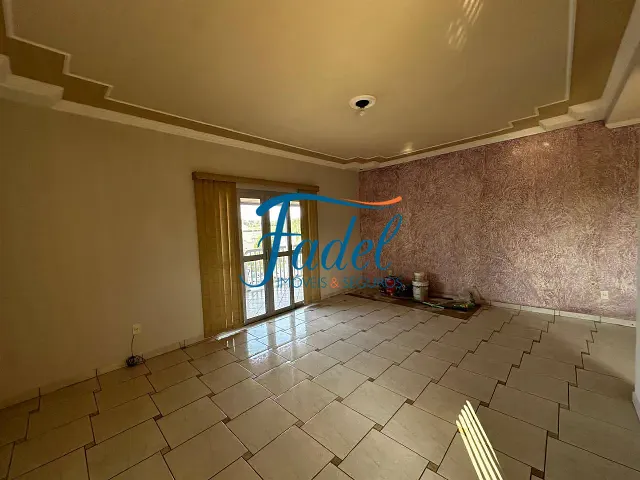 Sobrado 3 quartos e 2 banheiros, para alugar, no bairro Jardim Leonor em Conchal