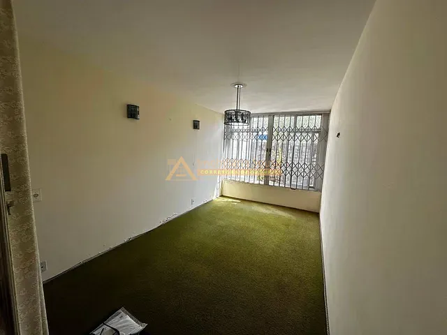 Sobrado com 139m² 3 quartos e 3 banheiros, à venda, no bairro Vila Vianelo em Jundiaí