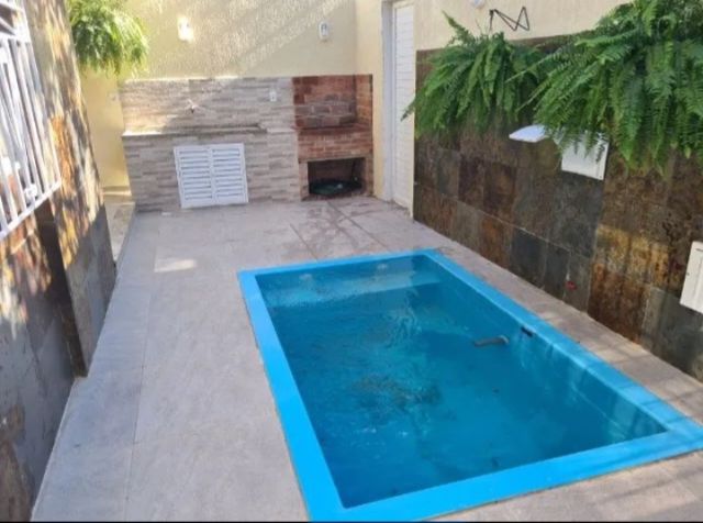 Sobrado com 170m² 4 quartos e 4 banheiros, à venda, no bairro Freguesia (Jacarepaguá) em Rio de Janeiro