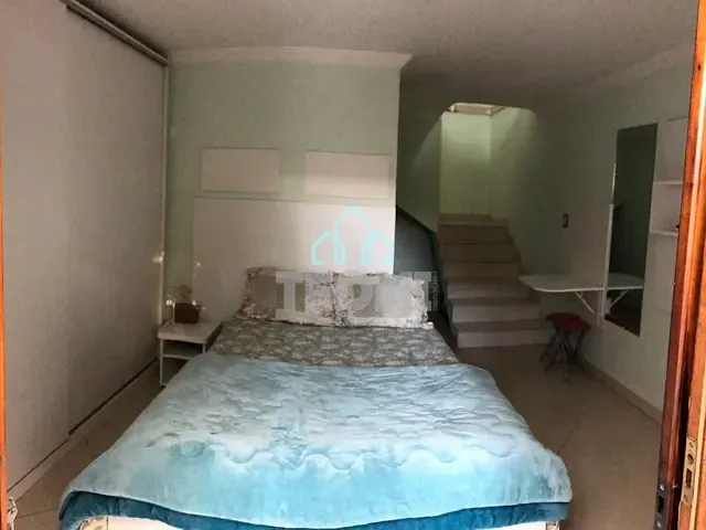 Sobrado com 274m² 2 quartos e 1 banheiro, à venda, no bairro Areão em Taubaté