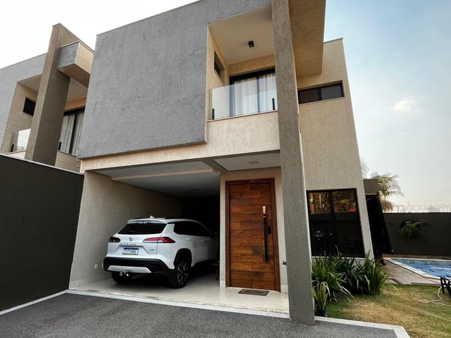 Sobrado com 290m² 3 quartos e 3 banheiros, à venda, no bairro Vila Rezende em Goiânia