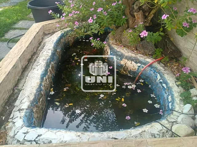 Sobrado com 250m² 3 quartos e 1 banheiro, à venda ou para alugar, no bairro Loteamento Villa Branca em Jacareí