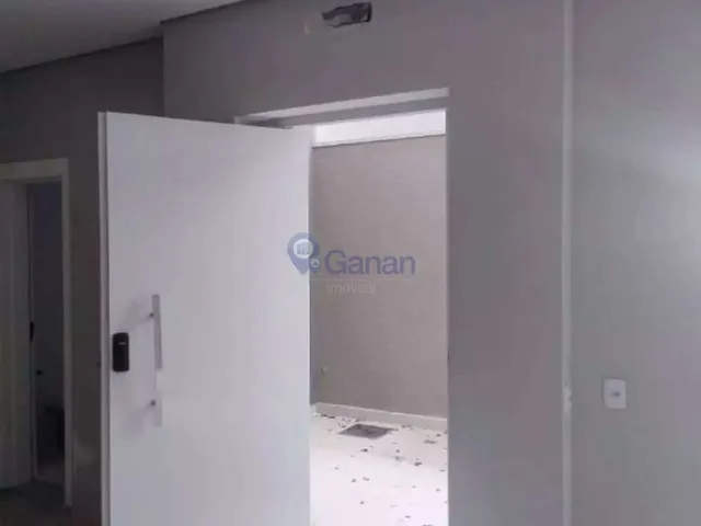 Sobrado 4 quartos e 4 banheiros, à venda, no bairro Fazendinha em Curitiba