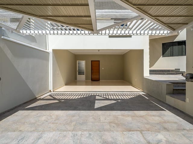 Casa com 300m² 3 quartos e 3 banheiros, à venda, no bairro Jardim Priscila em São João da Boa Vista