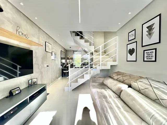 Sobrado com 94m² 2 quartos e 2 banheiros, à venda, no bairro Água Verde em Blumenau