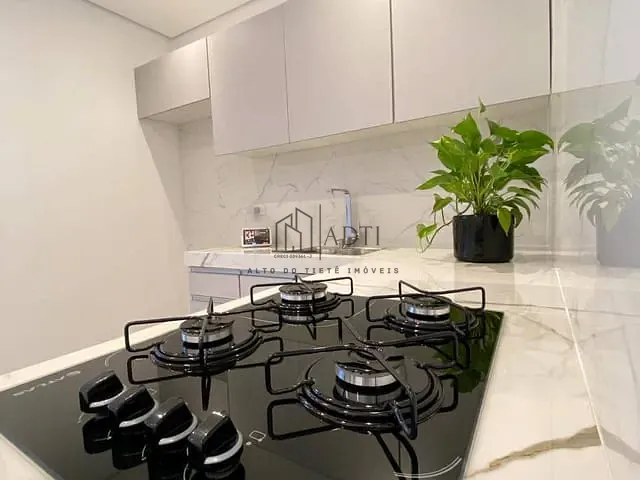 Sobrado 2 quartos e 1 banheiro, à venda, no bairro Jardim Santos Dumont III em Mogi das Cruzes