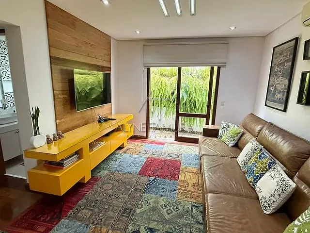 Sobrado com 370m² 3 quartos e 5 banheiros, à venda, no bairro Cerâmica em São Caetano do Sul
