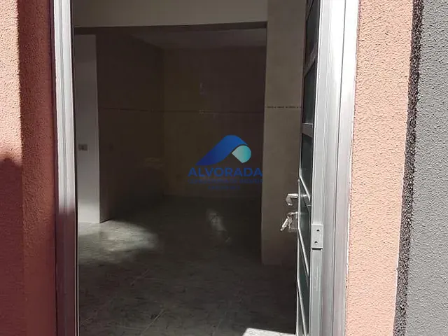 Sobrado com 211m² 4 quartos e 3 banheiros, à venda, no bairro Jardim Uirá em São José dos Campos