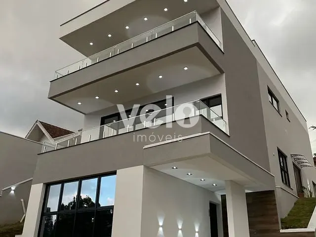 Sobrado com 500m² 5 quartos e 5 banheiros, à venda, no bairro Vila Matilde em Campos do Jordão