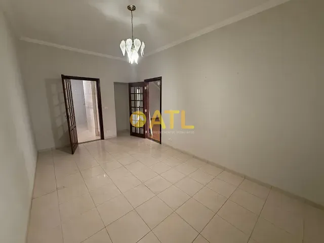Sobrado 4 quartos e 5 banheiros, para alugar, no bairro Vila São Silvestre em Ourinhos