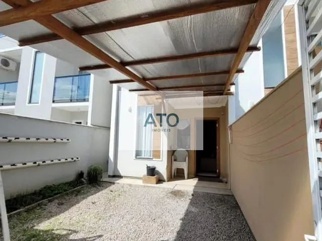 Sobrado com 180m² 2 quartos e 2 banheiros, à venda, no bairro Mata Atlântica em Tijucas