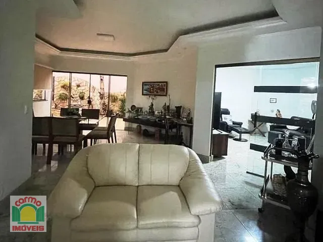 Sobrado com 420m² 3 quartos e 3 banheiros, à venda, no bairro Andracel Center em Anápolis