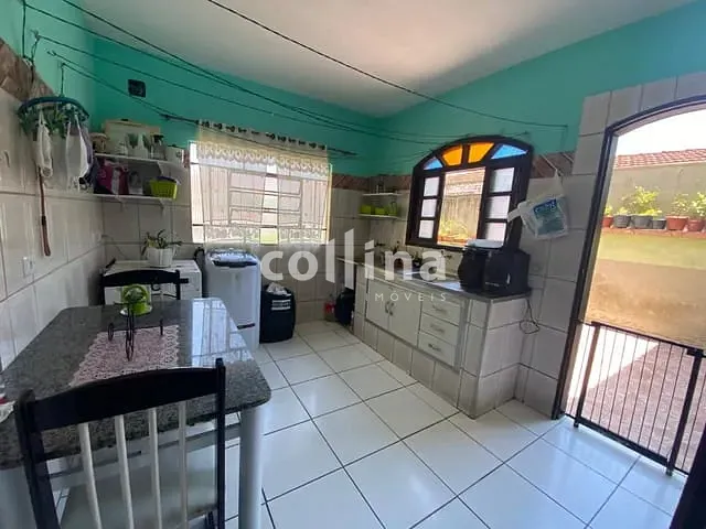 Sobrado com 175m² 3 quartos e 2 banheiros, à venda, no bairro Vila Caldas em Carapicuíba