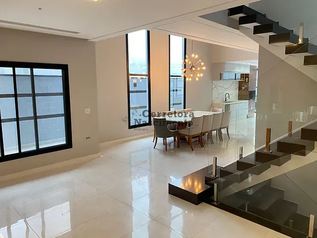 Sobrado com 291m² 3 quartos e 3 banheiros, à venda ou para alugar, no bairro Condomínio Residencial Fogaça em Jacareí