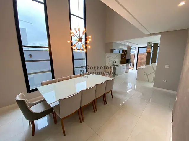 Sobrado com 291m² 3 quartos e 3 banheiros, à venda ou para alugar, no bairro Condomínio Residencial Fogaça em Jacareí