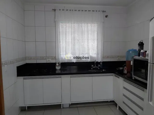 Sobrado com 450m² 3 quartos e 4 banheiros, à venda, no bairro Vila Santa Terezinha (Zona Norte) em São Paulo