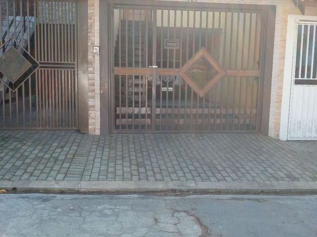 Sobrado com 125m² 3 quartos e 1 banheiro, à venda, no bairro Cidade Líder em São Paulo