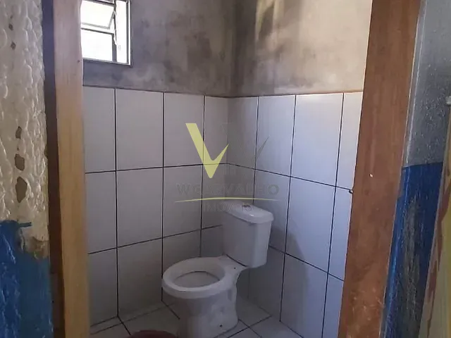 Sobrado com 300m² 3 quartos e 2 banheiros, à venda, no bairro Residencial América em Anápolis