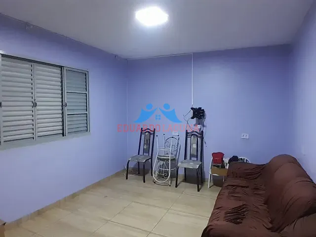 Sobrado 3 quartos e 2 banheiros, à venda, no bairro Moinho Velho em São Paulo