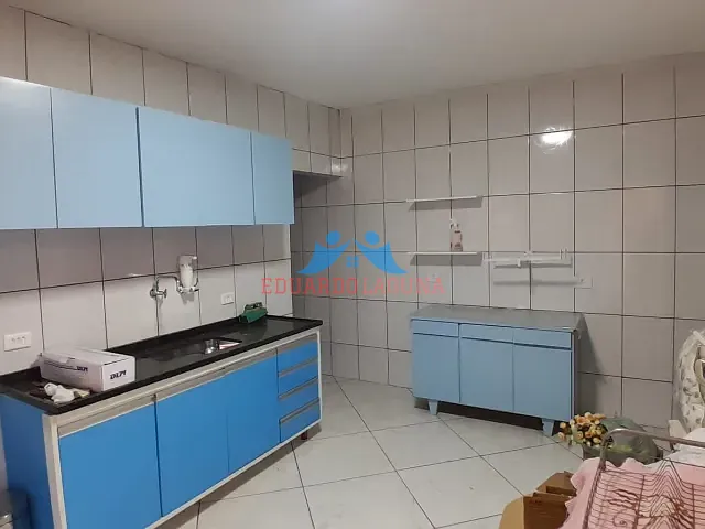 Sobrado 3 quartos e 2 banheiros, à venda, no bairro Moinho Velho em São Paulo