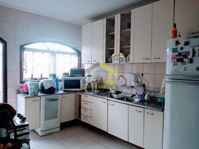 Sobrado com 700m² 6 quartos e 4 banheiros, à venda, no bairro Nova Higienópolis em Jandira