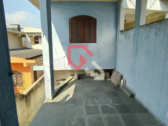 Sobrado com 476m² 5 quartos e 2 banheiros, à venda, no bairro Vila Assis Brasil em Mauá