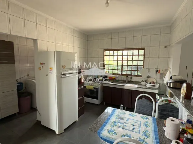 Sobrado com 396m² 3 quartos e 1 banheiro, à venda, no bairro Jardim Pacaembu em Campinas