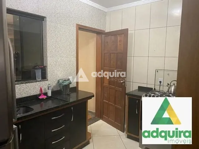 Sobrado com 95m² 2 quartos e 2 banheiros, à venda, no bairro Contorno em Ponta Grossa