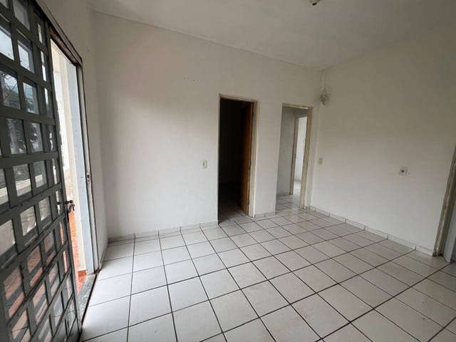Sobrado com 50m² 2 quartos e 1 banheiro, para alugar, no bairro Parque Valença I em Campinas