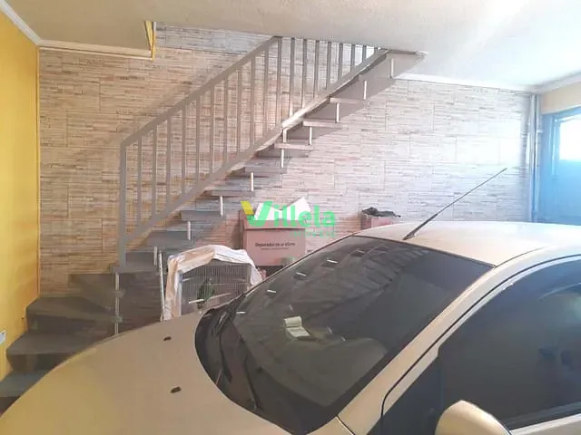 Sobrado com 264m² 2 quartos e 5 banheiros, à venda, no bairro Jardim Luciana em Itaquaquecetuba