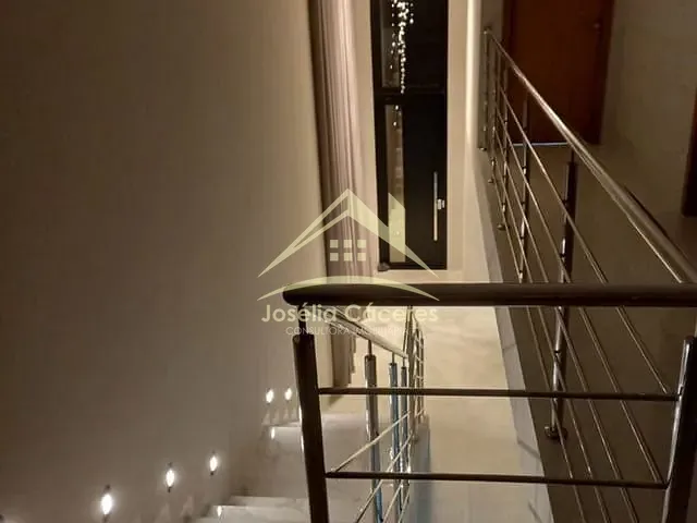 Sobrado com 300m² 4 quartos e 5 banheiros, à venda, no bairro Condomínio Belvedere II em Cuiabá
